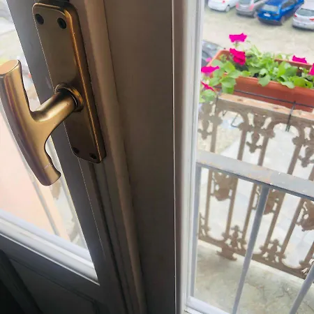 Casa Conte Rosso Auberge de jeunesse *