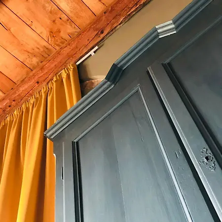 Casa Conte Rosso Hostel *