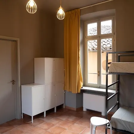 Casa Conte Rosso Auberge de jeunesse *