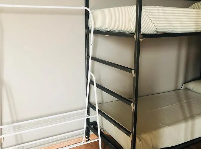 אכסניה Casa Conte Rosso אביליאנה