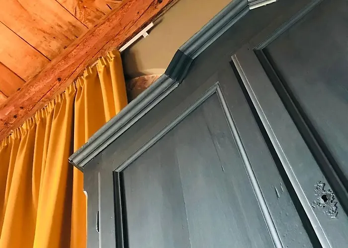 Casa Conte Rosso אכסניה *