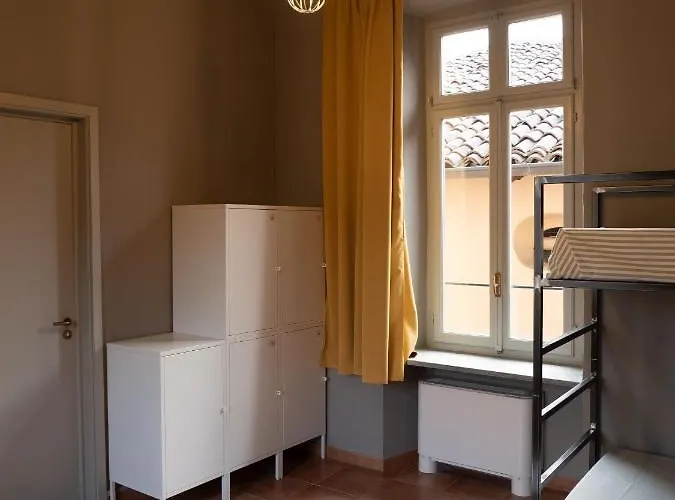 Casa Conte Rosso אכסניה *